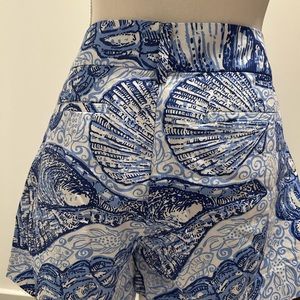 Lilly Pulitzer the Callahan Short. Size 10. 5” inseam